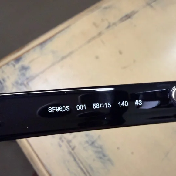 Salvatore Ferragamo Black Rectangular Sunglasses with Dark Gray Lenses - Picture 5 of 7